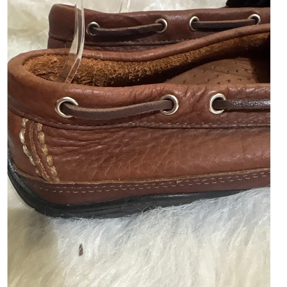 LL Bean Mens Handsewn‎ Moccasins Brown Leather Vibram Sole Boat Shoes 9 0462